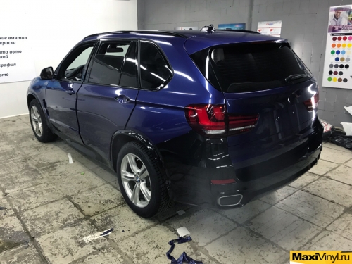 Полная оклейка BMW X5 F15 в Deep Blue Metallic